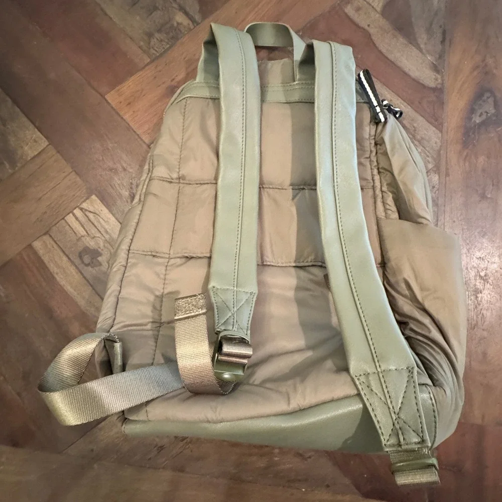 BLUZEN Puffer Backpack Quilted Nylon Olive Green Lightweight Carry All‎ Bag